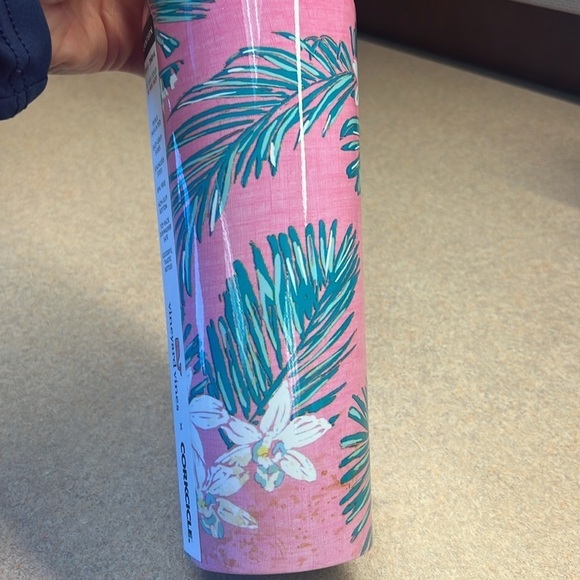 Corkcicle & Vineyard Vines 25oz Canteen, pink w the palm fronds & white flowers - Picture 8 of 10